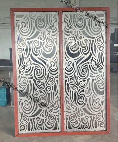 Celosia decorativa cortada en laser para interiores